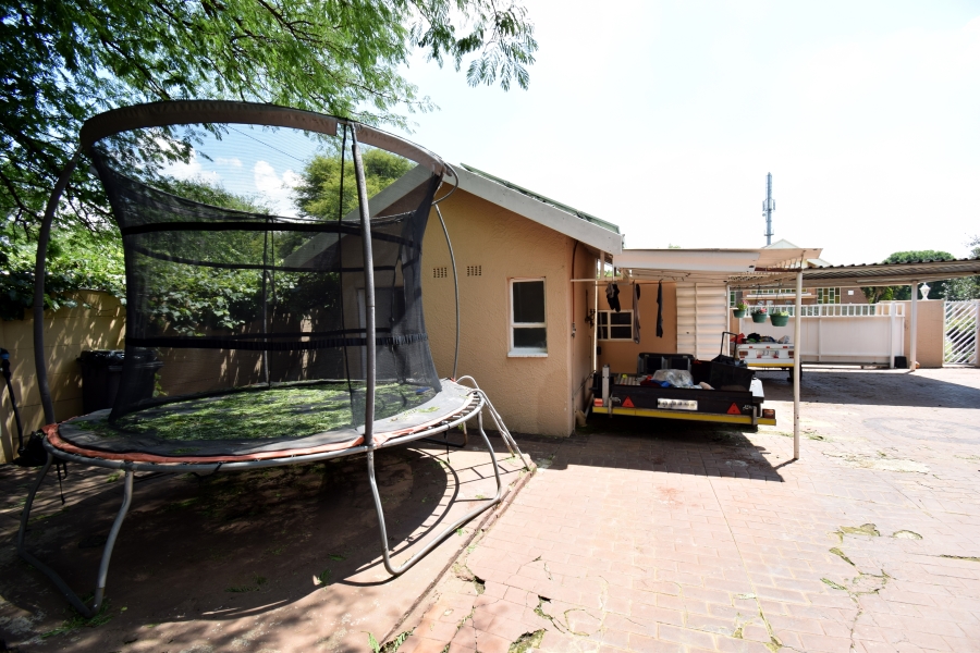 5 Bedroom Property for Sale in Dalpark Gauteng