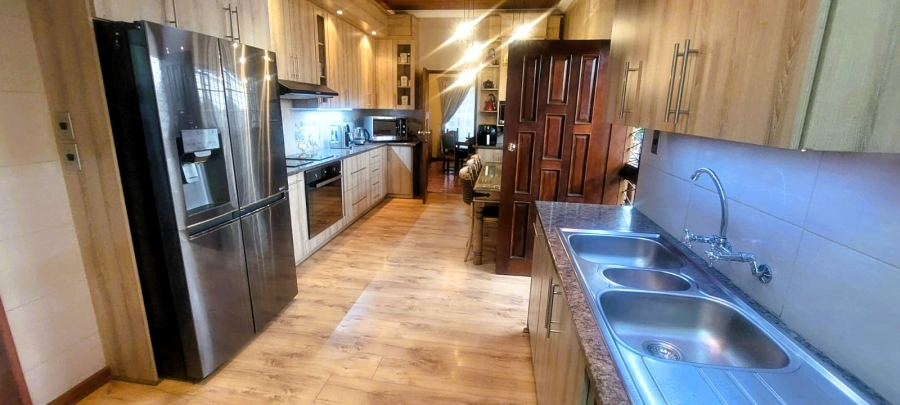 4 Bedroom Property for Sale in Parkrand Gauteng