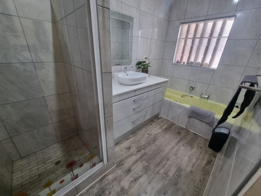 4 Bedroom Property for Sale in Parkrand Gauteng