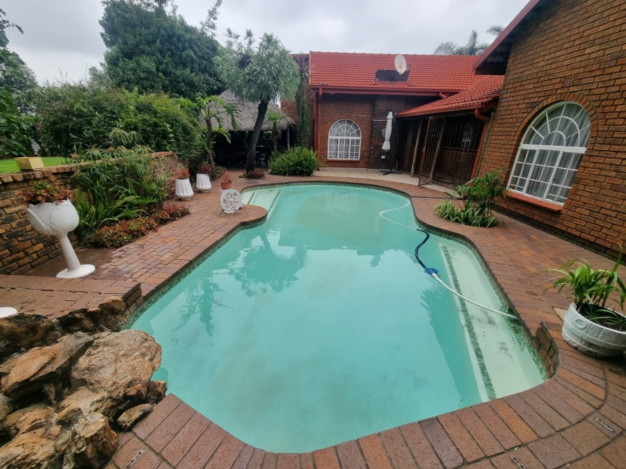 4 Bedroom Property for Sale in Parkrand Gauteng