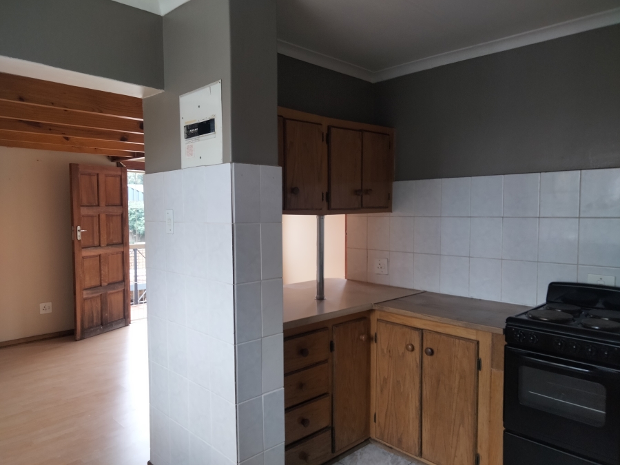 To Let 1 Bedroom Property for Rent in Weltevreden Park Gauteng