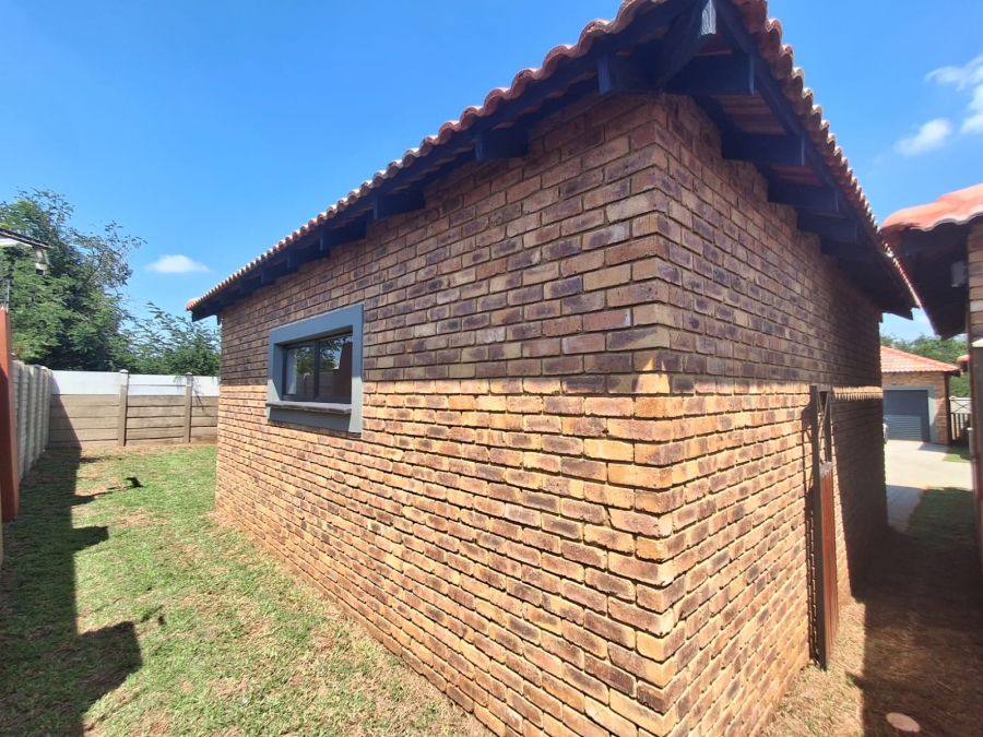 2 Bedroom Property for Sale in Riversdale Gauteng
