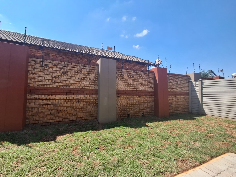 2 Bedroom Property for Sale in Riversdale Gauteng