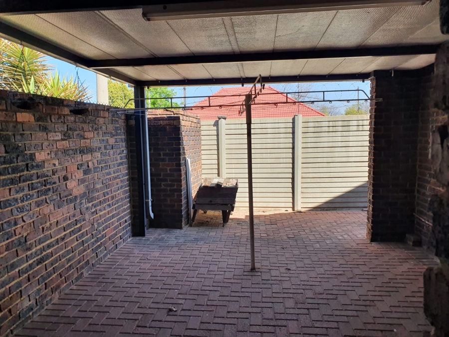 To Let 2 Bedroom Property for Rent in Three Rivers Gauteng