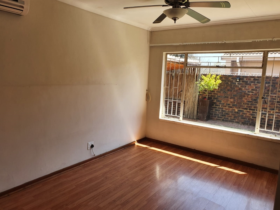 To Let 2 Bedroom Property for Rent in Three Rivers Gauteng