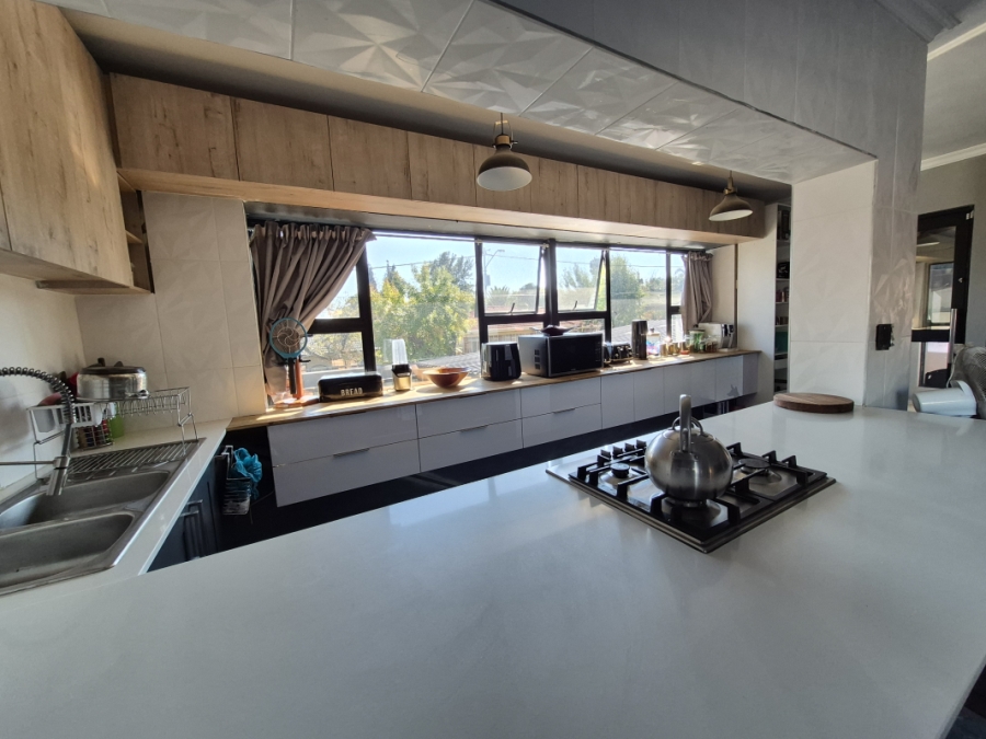 3 Bedroom Property for Sale in Solheim Gauteng