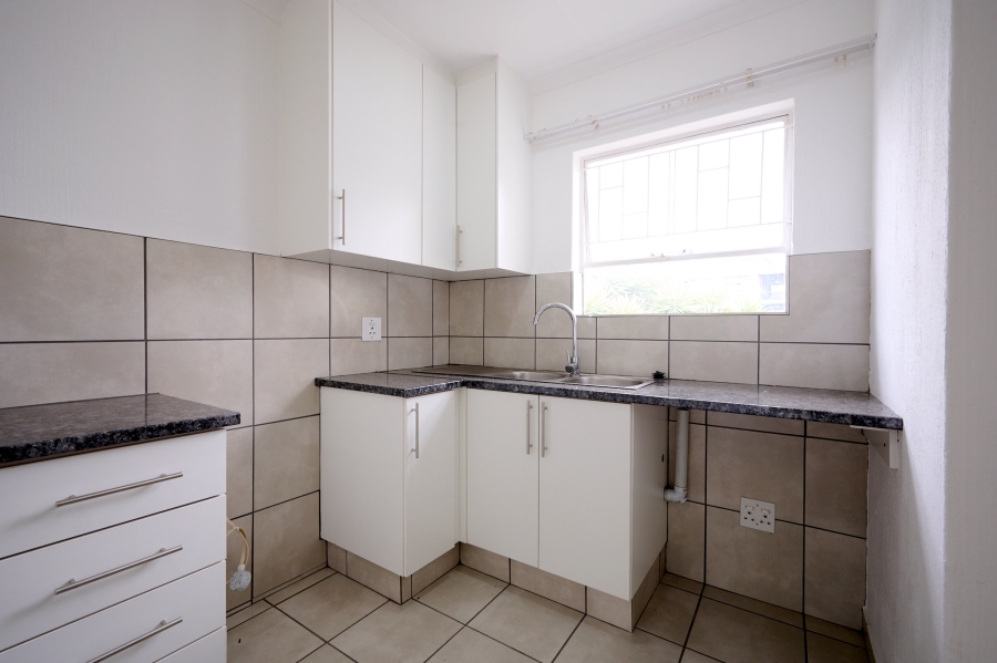 2 Bedroom Property for Sale in Vorna Valley Gauteng