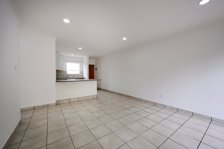 2 Bedroom Property for Sale in Vorna Valley Gauteng