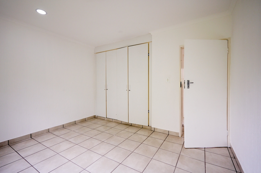 2 Bedroom Property for Sale in Vorna Valley Gauteng