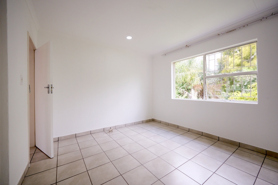 2 Bedroom Property for Sale in Vorna Valley Gauteng