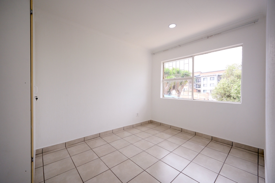 2 Bedroom Property for Sale in Vorna Valley Gauteng