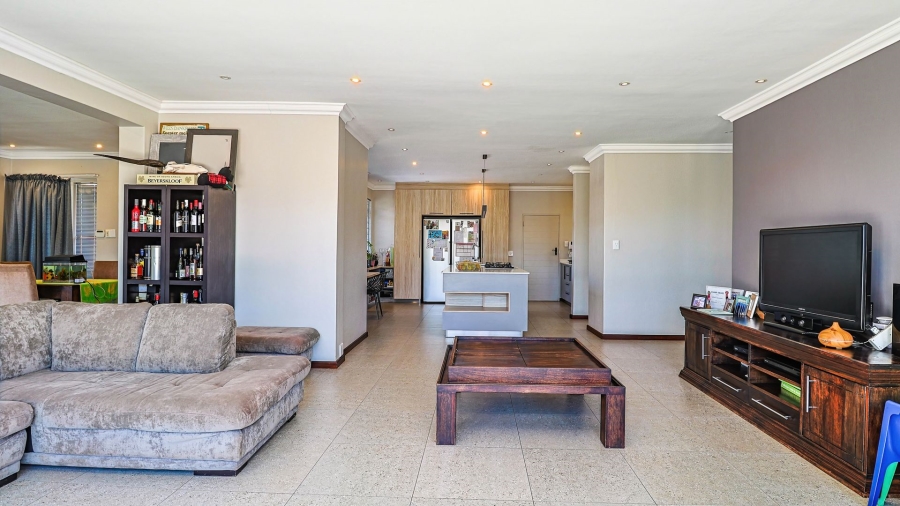3 Bedroom Property for Sale in Waterkloof Ridge Gauteng