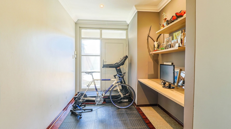 3 Bedroom Property for Sale in Waterkloof Ridge Gauteng