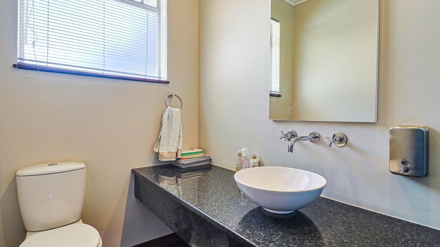 3 Bedroom Property for Sale in Waterkloof Ridge Gauteng