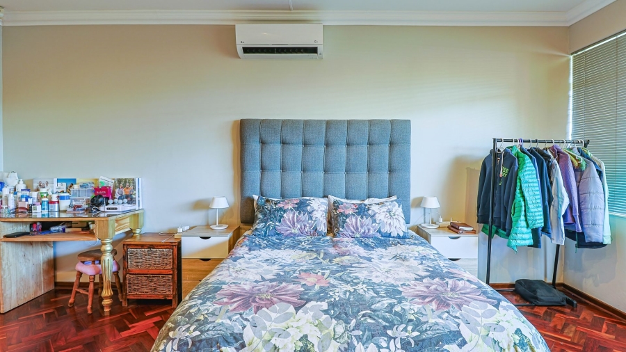 3 Bedroom Property for Sale in Waterkloof Ridge Gauteng