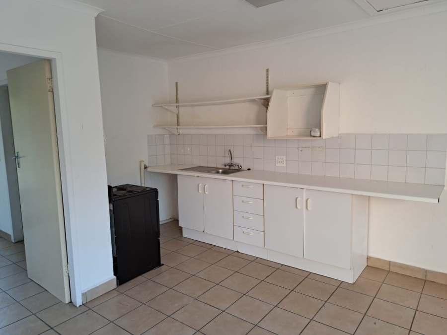 To Let 1 Bedroom Property for Rent in Olivedale Gauteng