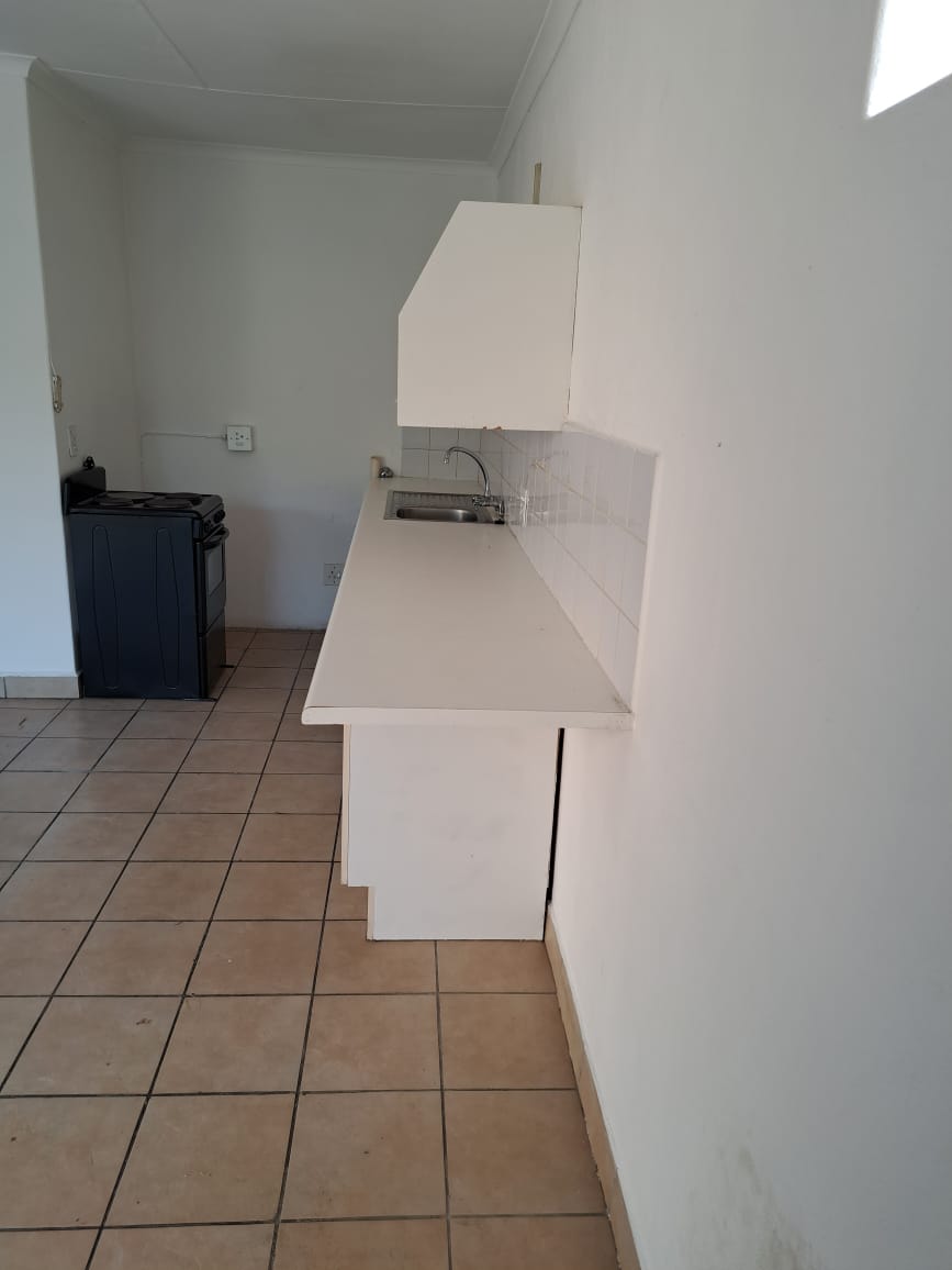To Let 1 Bedroom Property for Rent in Olivedale Gauteng