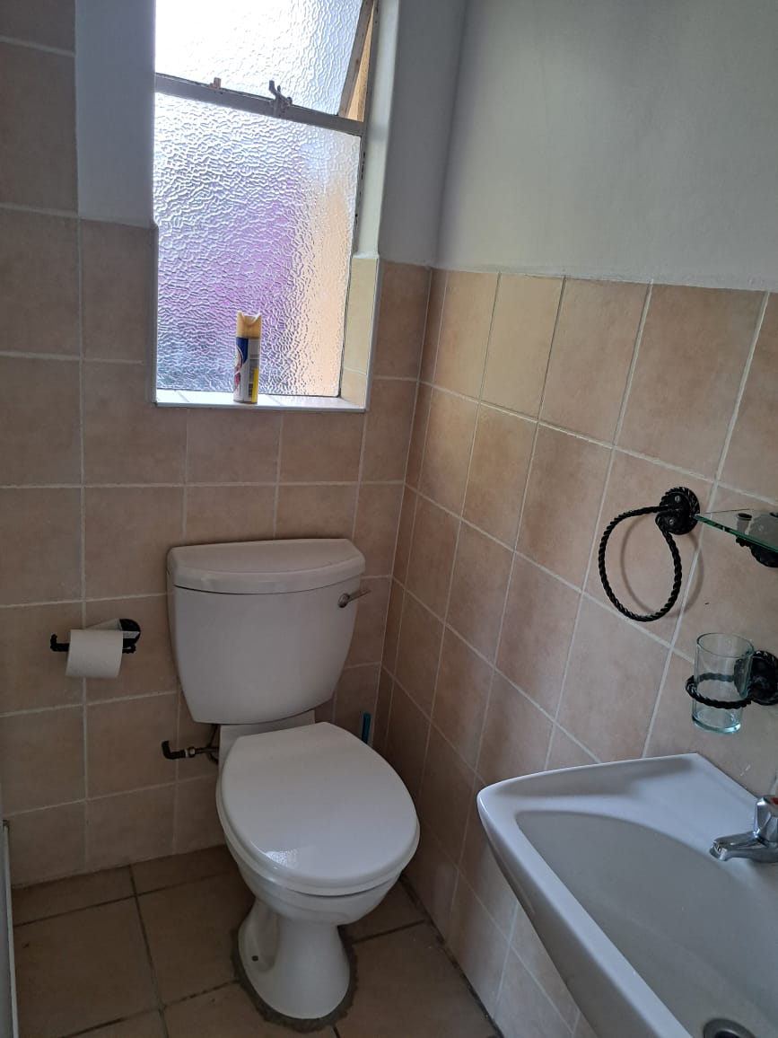 To Let 1 Bedroom Property for Rent in Olivedale Gauteng