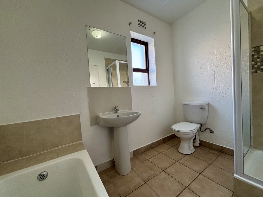 To Let 2 Bedroom Property for Rent in Ferndale Gauteng