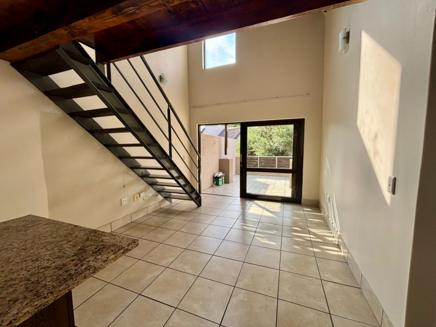 To Let 2 Bedroom Property for Rent in Douglasdale Gauteng