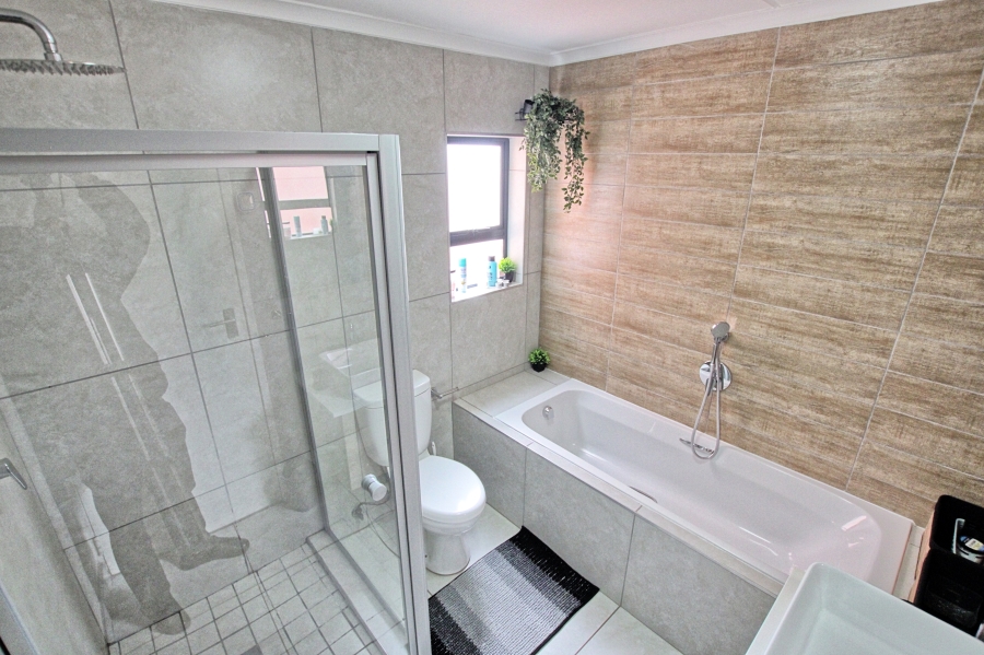 To Let 2 Bedroom Property for Rent in Irene Gauteng