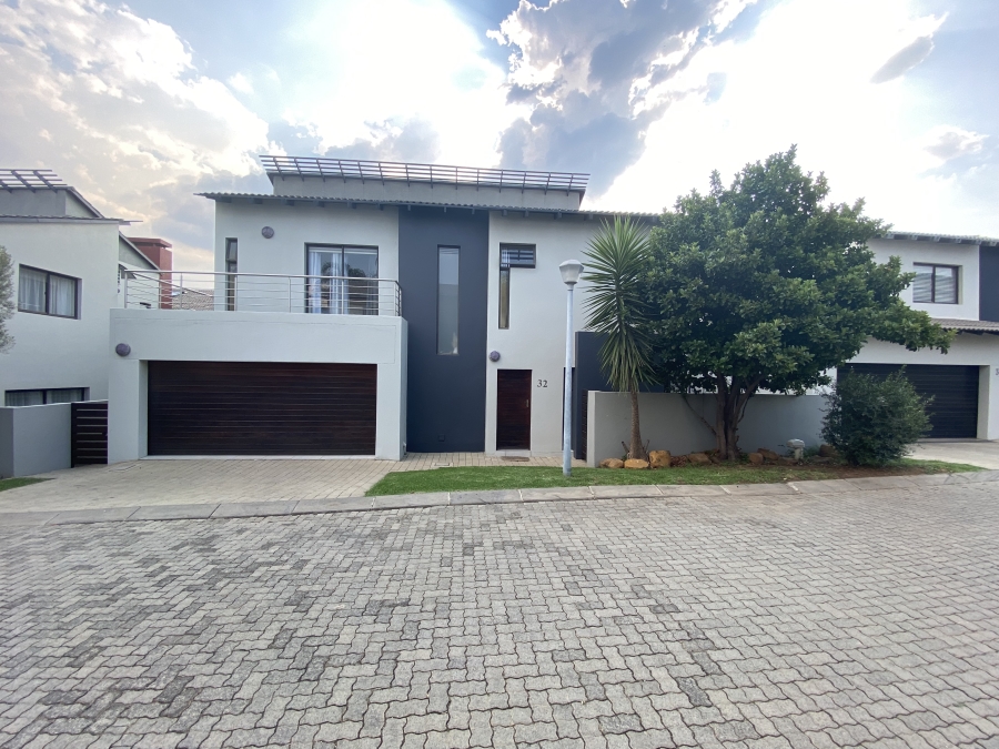 To Let 3 Bedroom Property for Rent in Fourways Gauteng