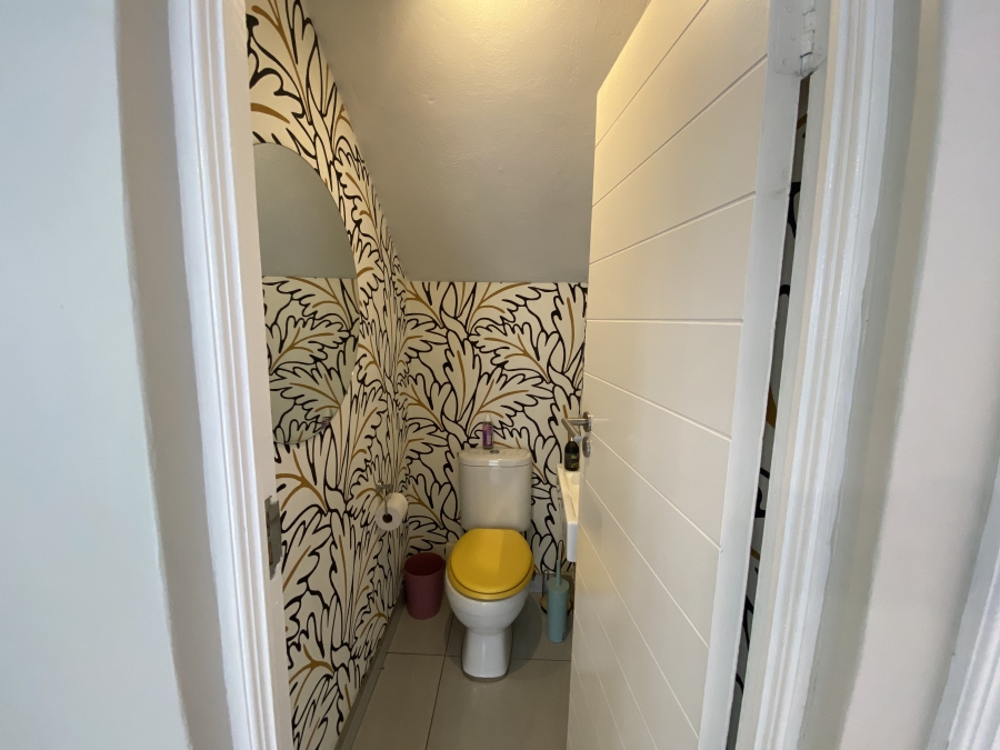 To Let 3 Bedroom Property for Rent in Fourways Gauteng