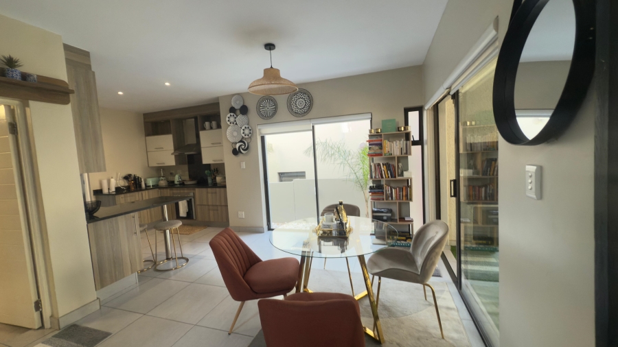 To Let 3 Bedroom Property for Rent in Fourways Gauteng