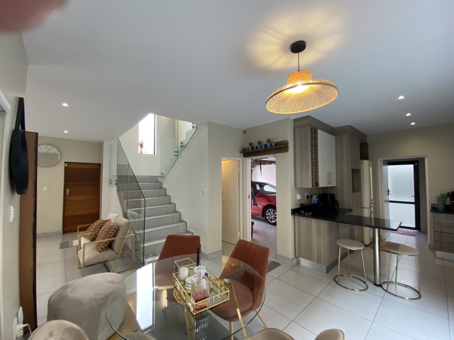 To Let 3 Bedroom Property for Rent in Fourways Gauteng