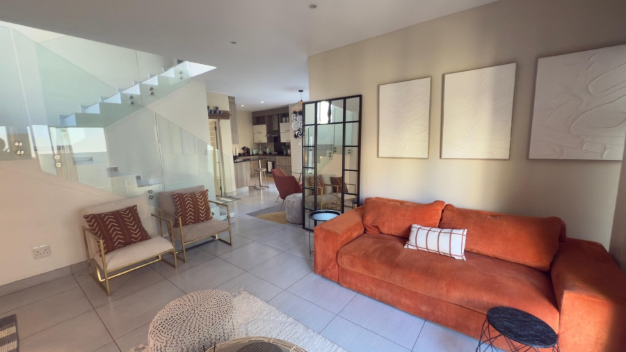 To Let 3 Bedroom Property for Rent in Fourways Gauteng