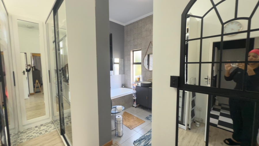 To Let 3 Bedroom Property for Rent in Fourways Gauteng