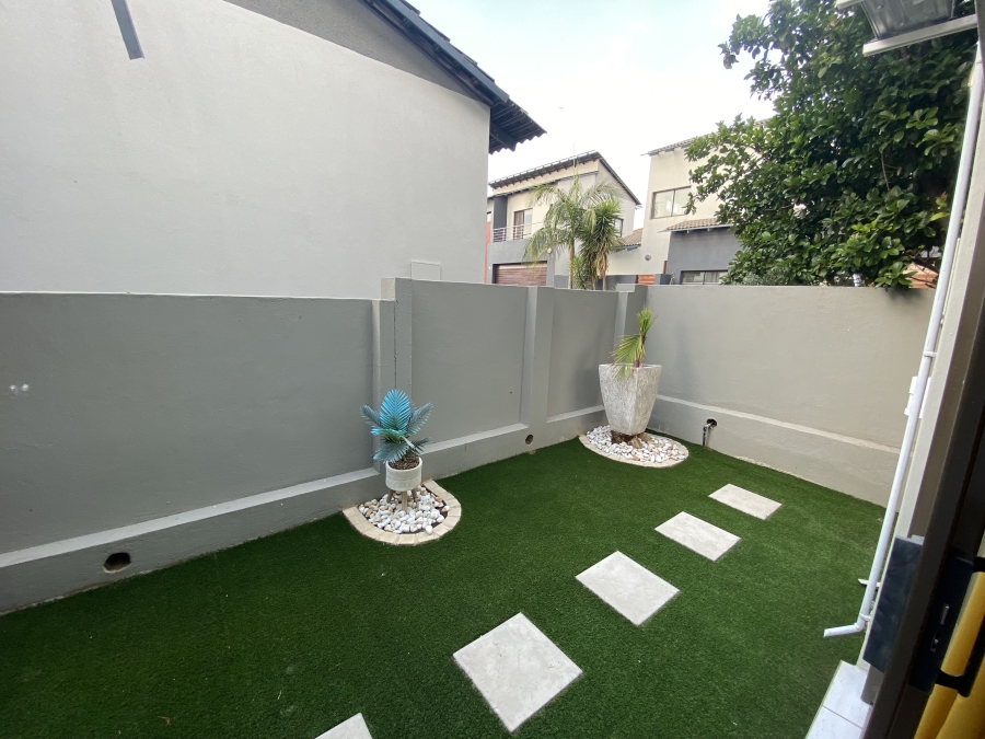 To Let 3 Bedroom Property for Rent in Fourways Gauteng