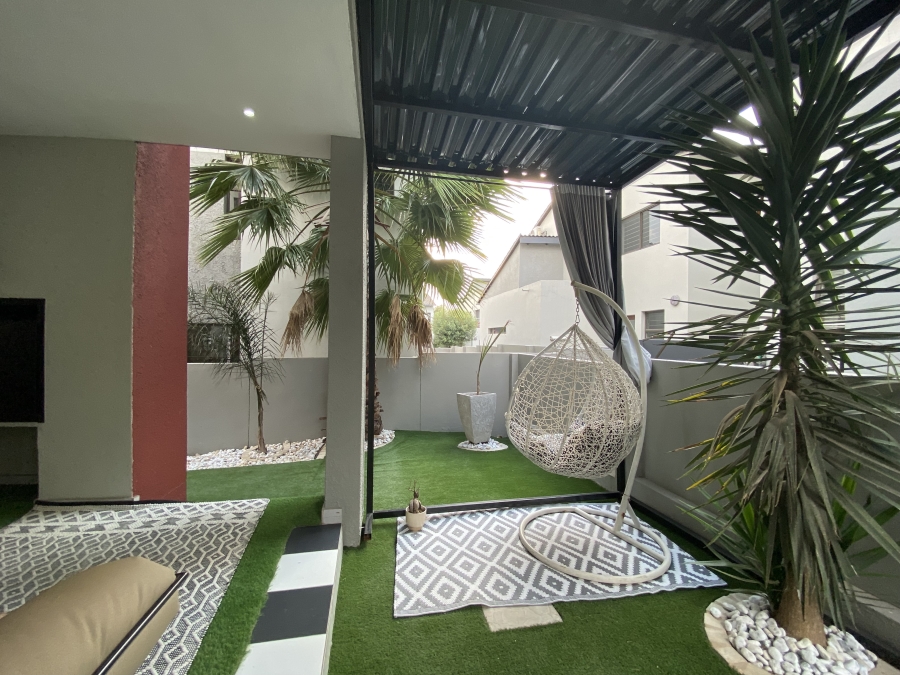 To Let 3 Bedroom Property for Rent in Fourways Gauteng