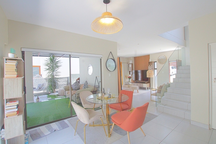 To Let 3 Bedroom Property for Rent in Fourways Gauteng