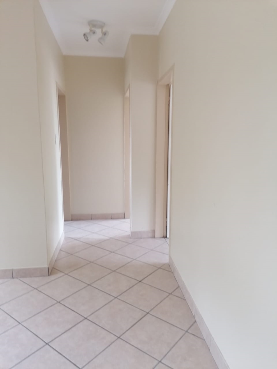 To Let 2 Bedroom Property for Rent in Country View Gauteng