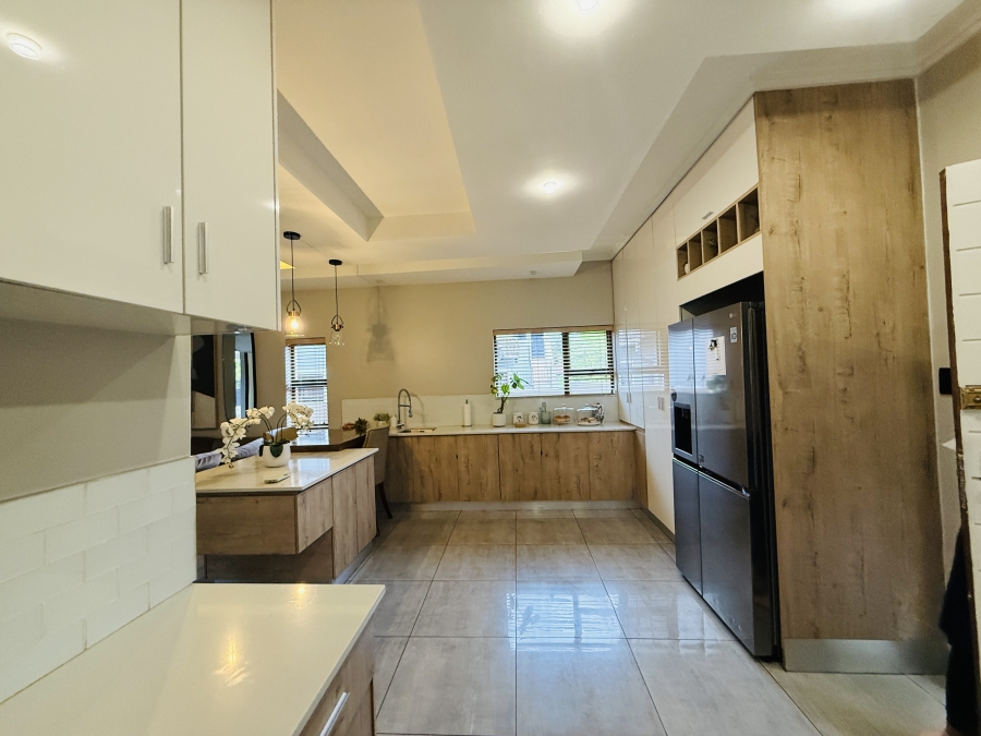 To Let 5 Bedroom Property for Rent in Kyalami Gauteng