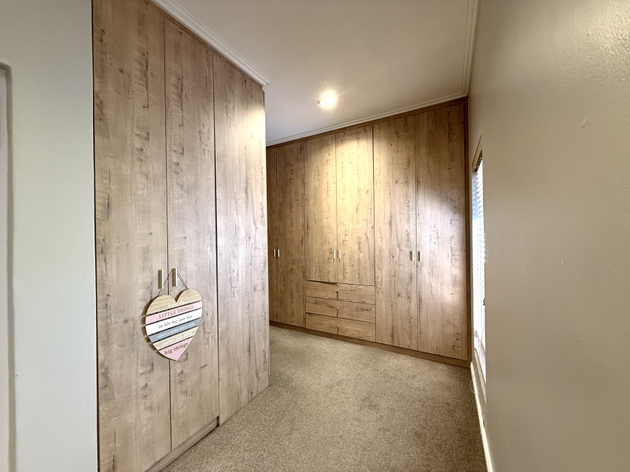 To Let 5 Bedroom Property for Rent in Kyalami Gauteng