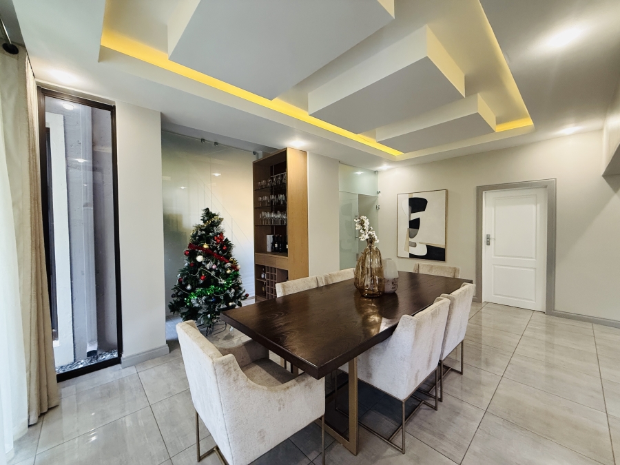 5 Bedroom Property for Sale in Kyalami Gauteng