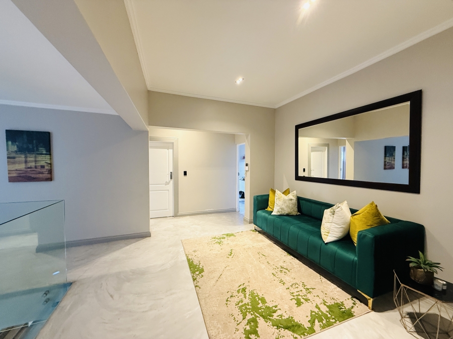 5 Bedroom Property for Sale in Kyalami Gauteng