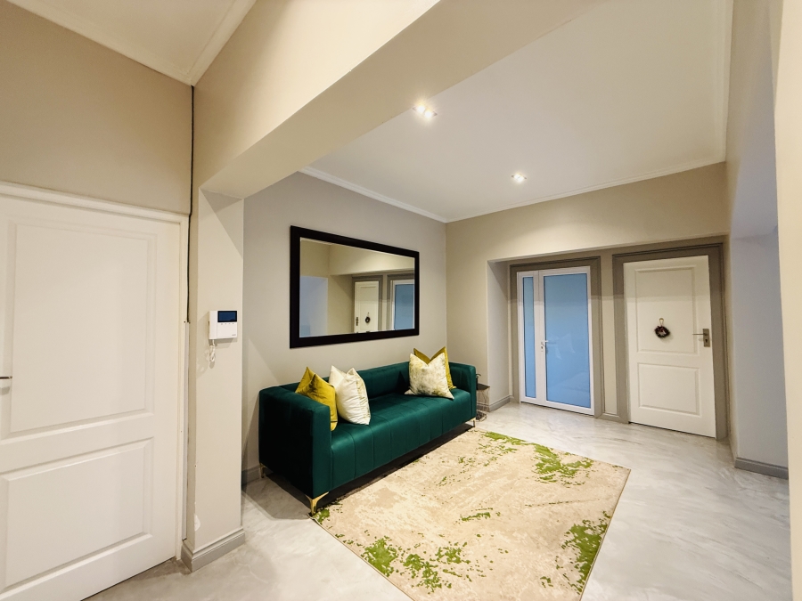 5 Bedroom Property for Sale in Kyalami Gauteng