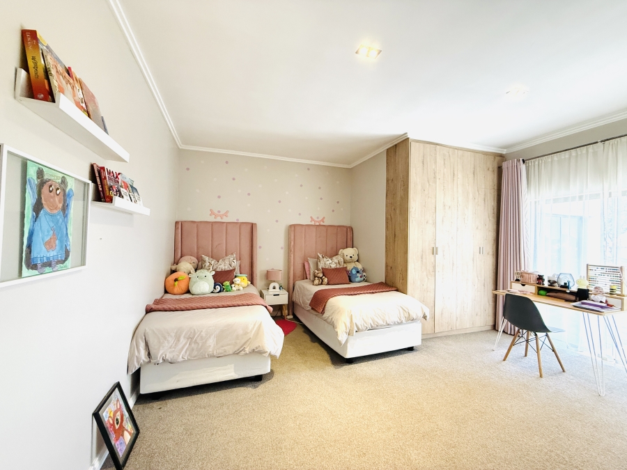 5 Bedroom Property for Sale in Kyalami Gauteng