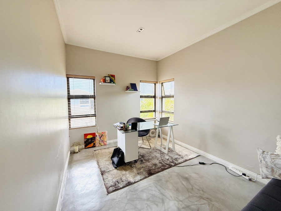 5 Bedroom Property for Sale in Kyalami Gauteng