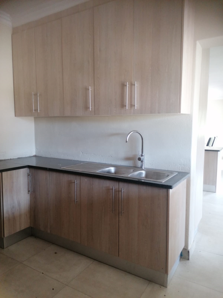 To Let 4 Bedroom Property for Rent in Kyalami Gauteng