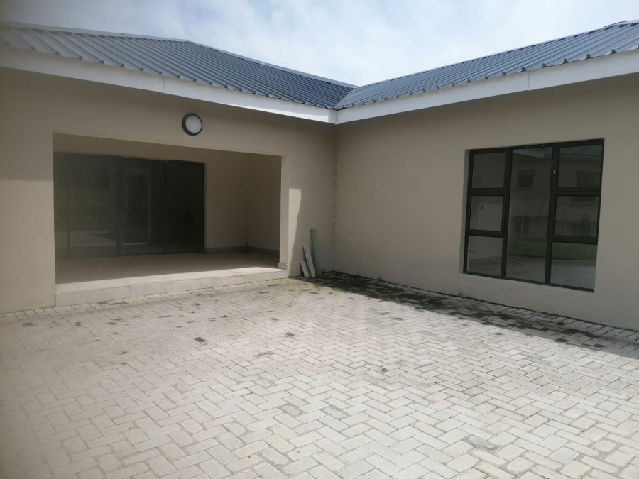 To Let 4 Bedroom Property for Rent in Kyalami Gauteng