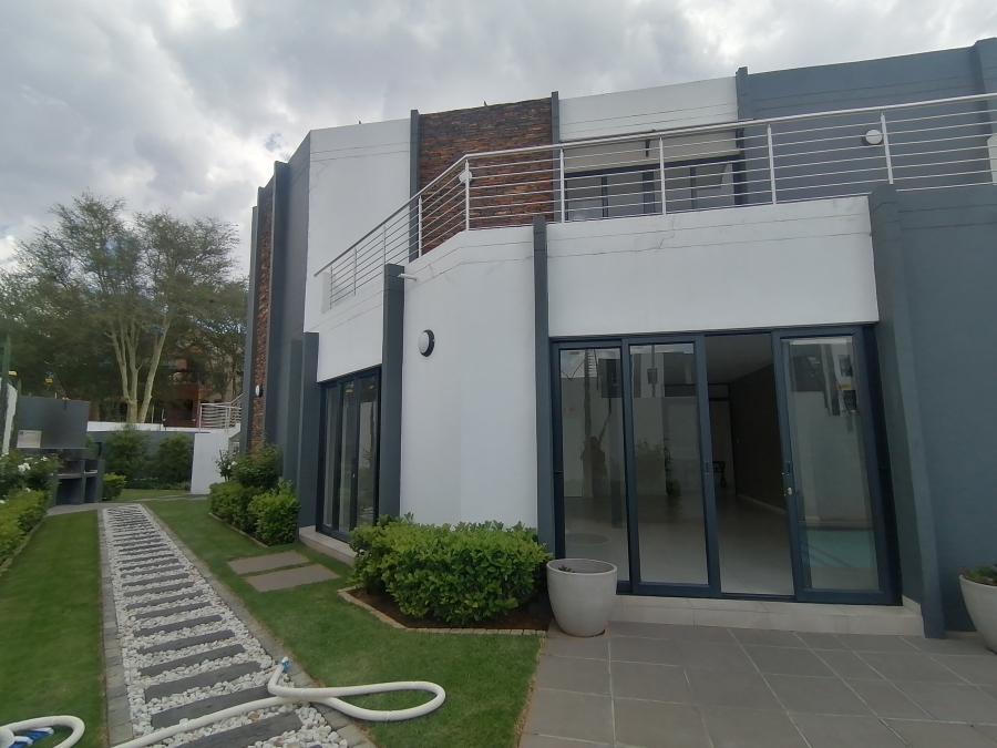 2 Bedroom Property for Sale in Carlswald Gauteng