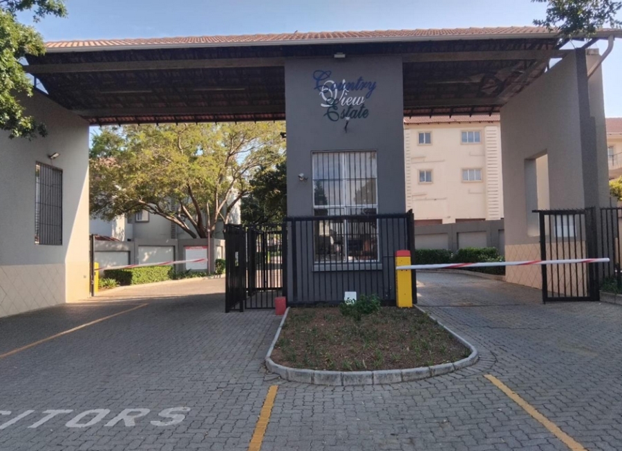 2 Bedroom Property for Sale in Country View Gauteng