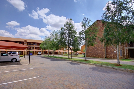 1 Bedroom Property for Sale in Noordwyk Gauteng