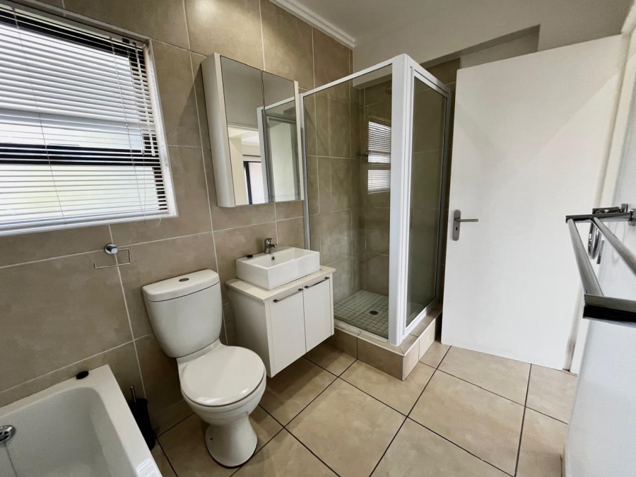 To Let 1 Bedroom Property for Rent in Lonehill Gauteng