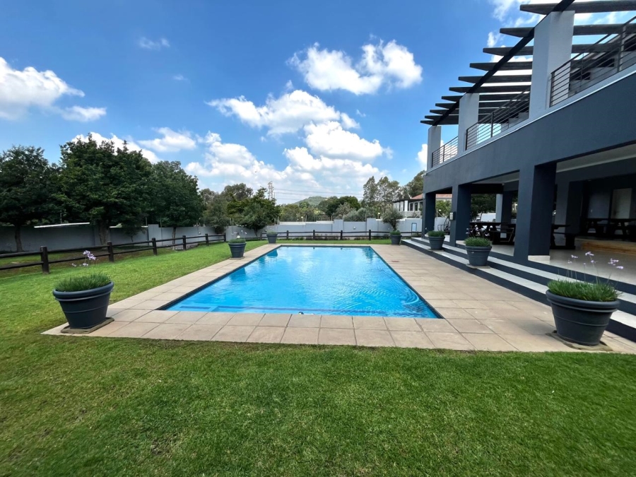 To Let 1 Bedroom Property for Rent in Lonehill Gauteng