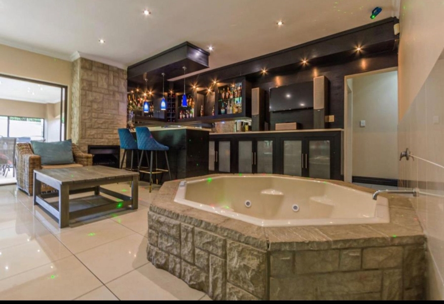 4 Bedroom Property for Sale in Eagle Canyon Golf Estate Gauteng